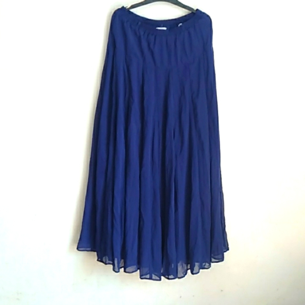 Summer skirt size 36 long lined skirt